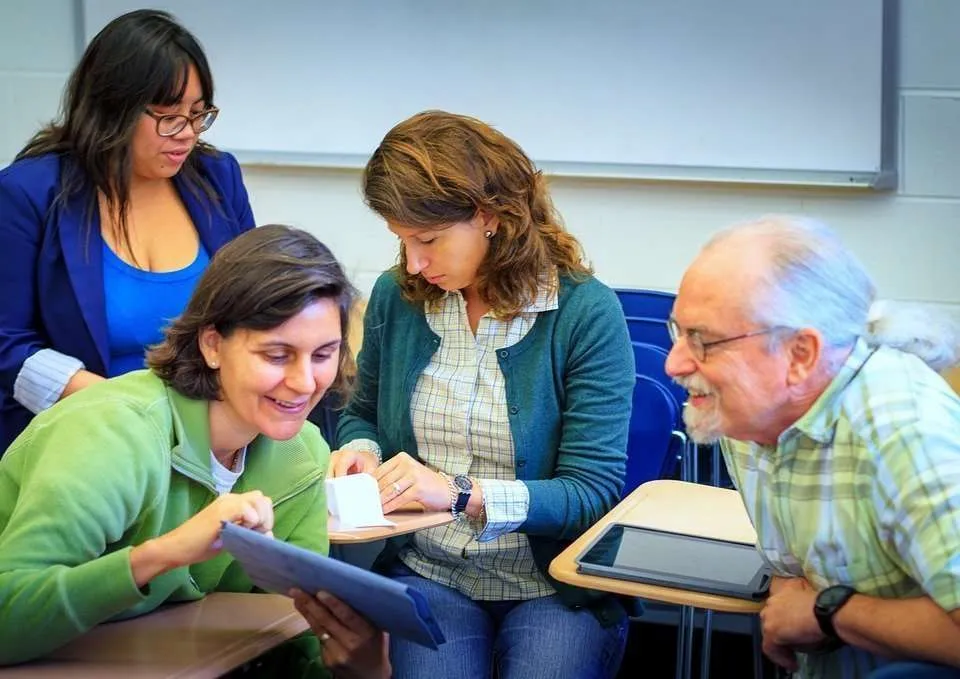 The Changing Role of Professors: Adapting to the Needs of 2024 Students